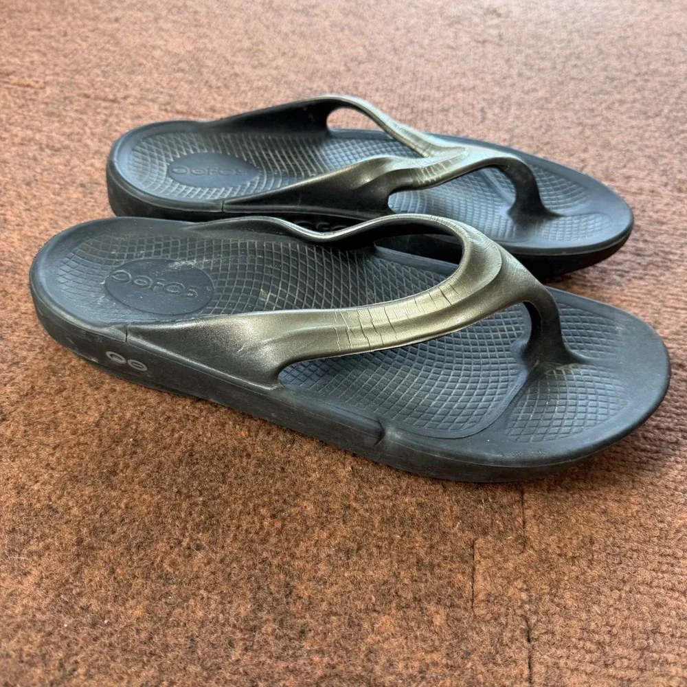 OOFOS OOriginal Sport Recovery Sandals Black Graphite Womens 10 Thong Flip Flops